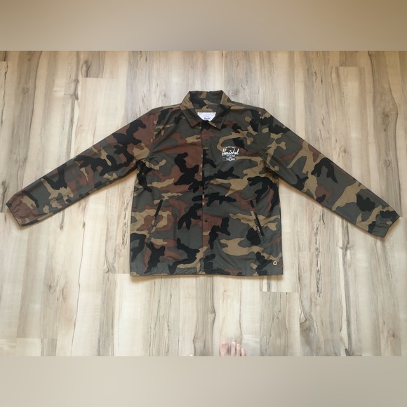 Herschel Supply Company Other - Herschel Supply Company Voyage Coach Camo Bomber Jacket Windbreaker Lightweight